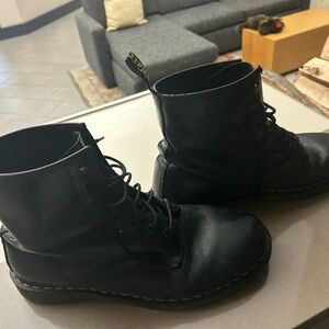 listing-status-banner